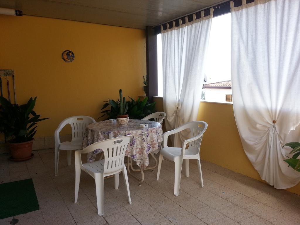 La Via Del Mare - Acireale Centro Storico Lägenhet Rum bild