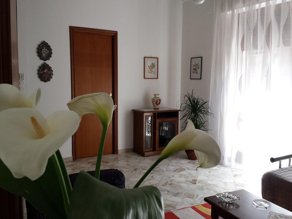 La Via Del Mare - Acireale Centro Storico Lägenhet Exteriör bild
